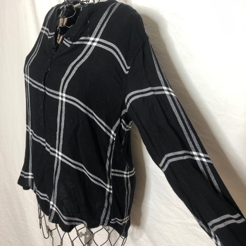 Lucky Brand Black and White Flannel Long sleeve